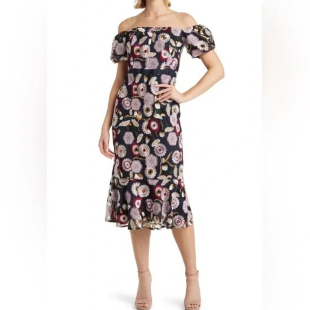 Sam Edelman Off The Shoulder Floral Embroidered MIDI Dress. - Picture 5 of 5